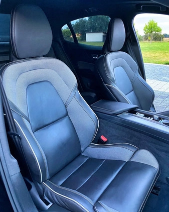 Volvo S60 cena 168500 przebieg: 13000, rok produkcji 2019 z Mikołów małe 121